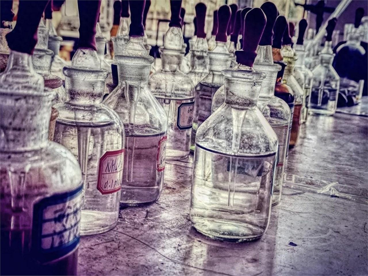 饭局上，一个消息灵通的朋友神秘兮兮地说：“这回，化工是真要站上风口了。”谁