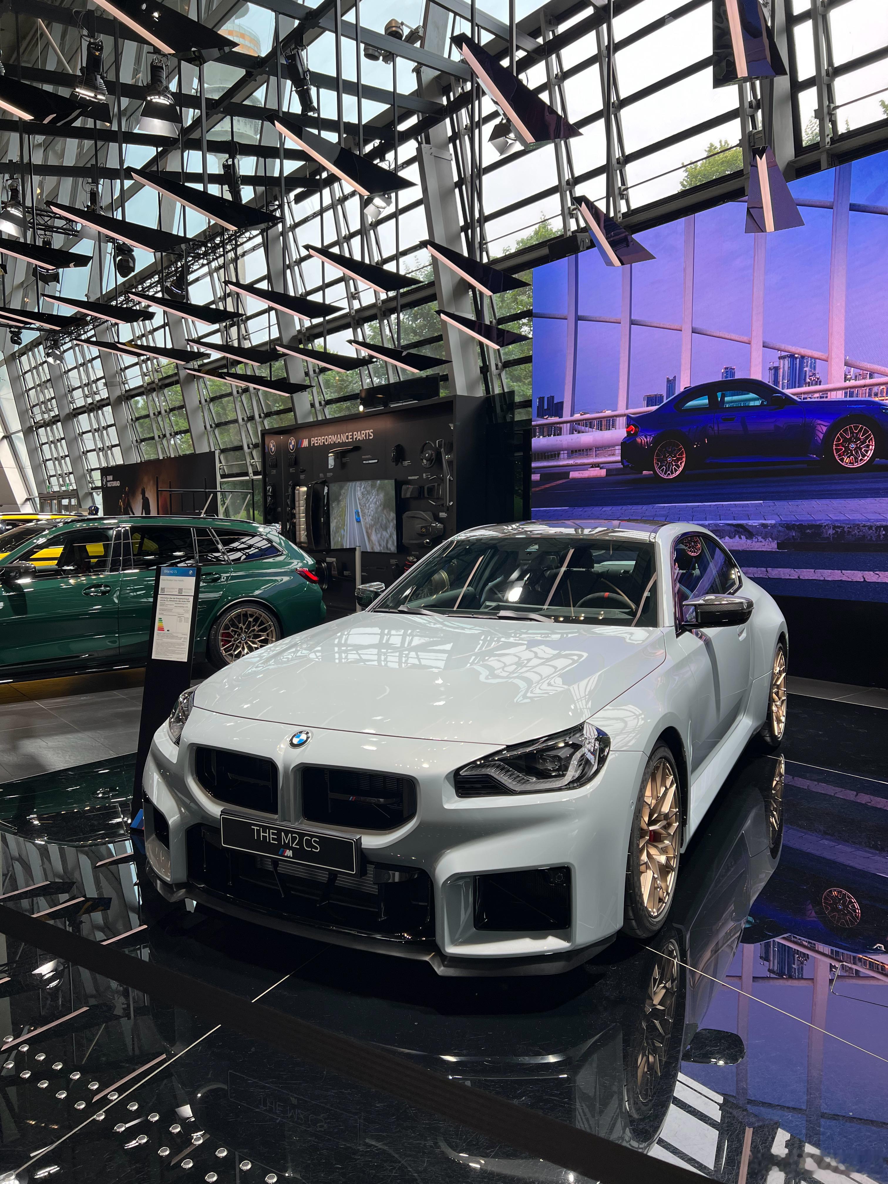 这宝马世界跟进的很快啊M2CS，M3CSTouring，新M5Touri