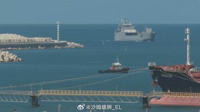 加沙全球舰队除3艘走的慢的船之外已经全部被以色列军警扣押，并被以军军舰押送往阿什