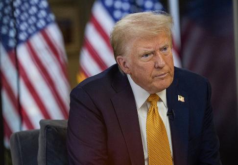 美军遭二战以来最大耻辱，特朗普想停战了！航母掉头，基地指挥部被炸，士兵死亡人数近