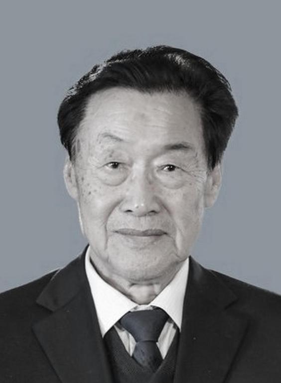 2003年，钱学森得知"神舟五号"发射成功后，就问了身边工作人员几个问题，其中第