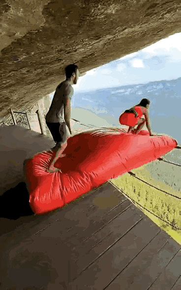 活得快乐也不是没原因的