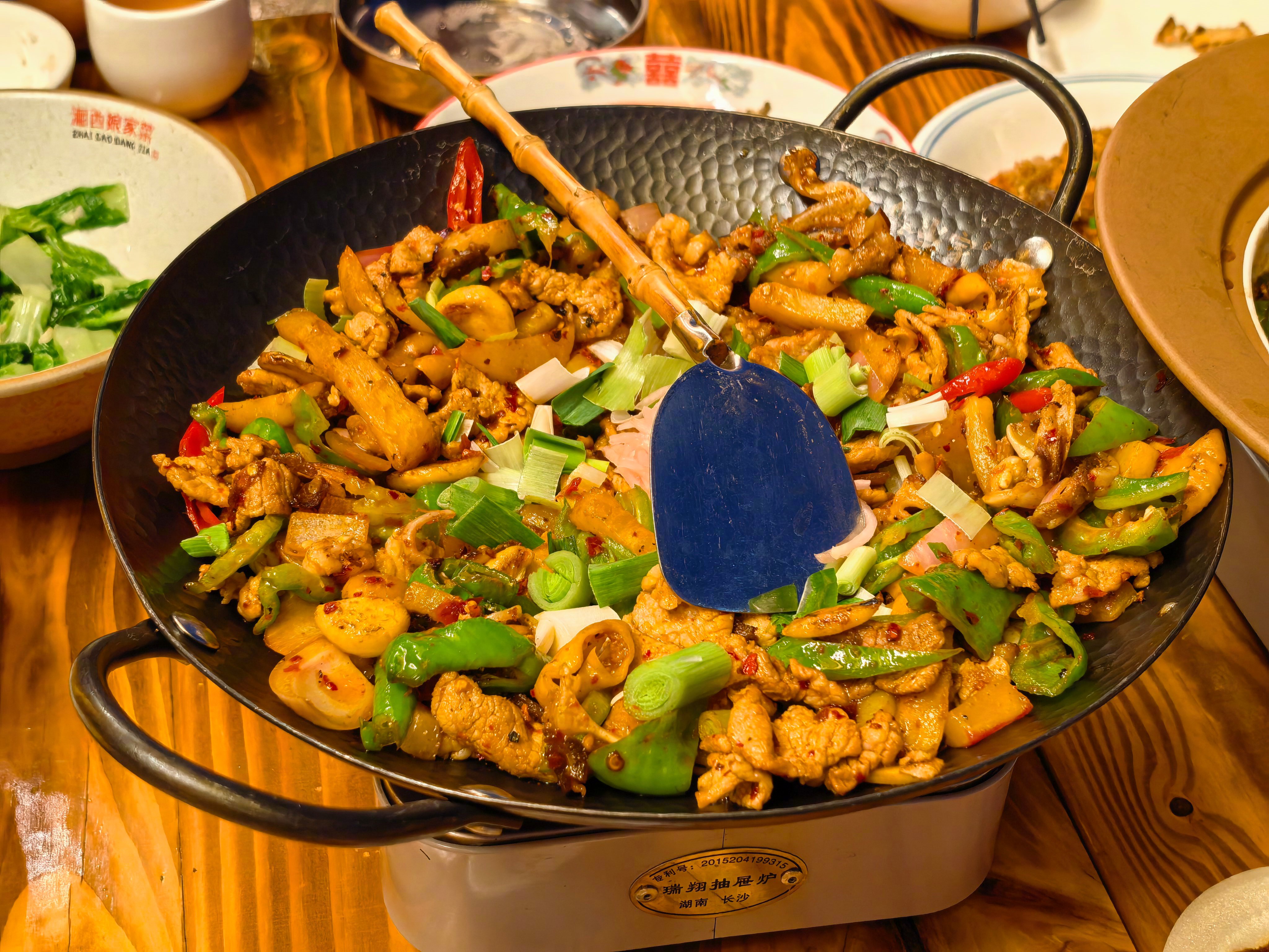 在张家界吃的土家湘菜，大家觉得local不local？