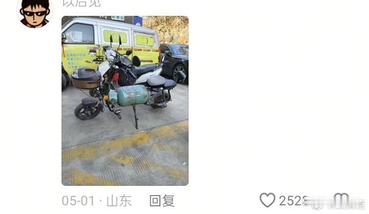 笑发财了！老一辈真的太聪明，用旧电视机当茶几，评论区炸锅！