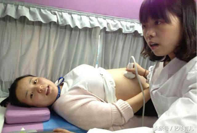 问医生怀的是男宝还是女宝, 医生不说, 后来知道给了暗示的