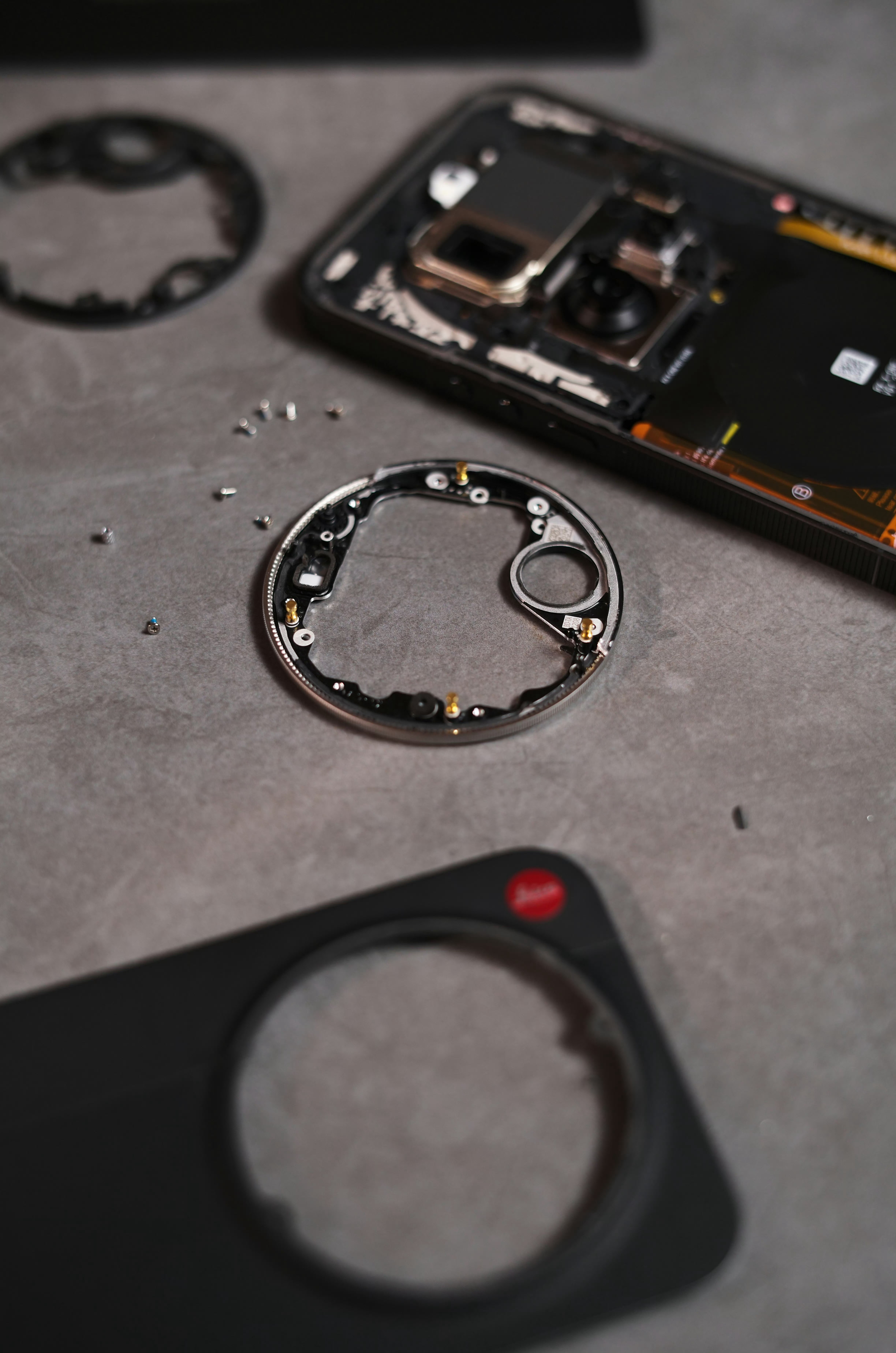 小米17U徕卡版的后盖也蛮贵的，510元，为了证明吃了几碗粉成本也挺高