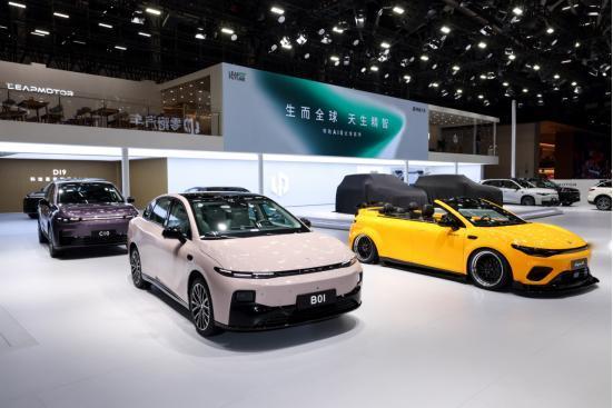 广州车展上的零跑，已经成为真正的“大明星”。十一月月底来广州，哪里最热闹？答