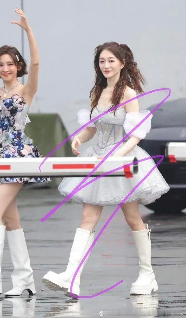 可怕所以长得年轻也不能扮嫩啊