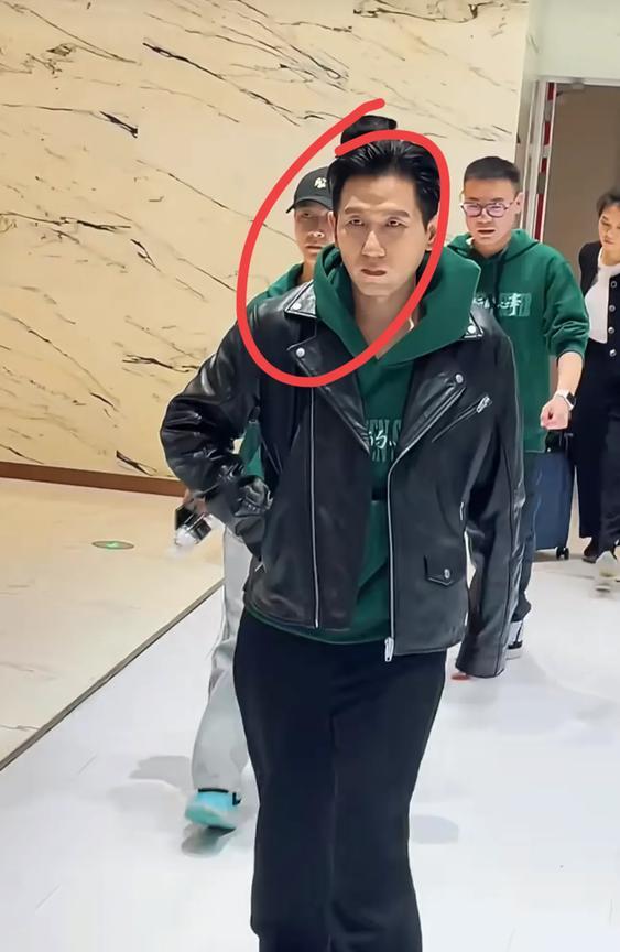 赵德胤，看着畏畏缩缩的还有点凶，感觉不是好惹的人，好像从园区出来的二当家的。这次
