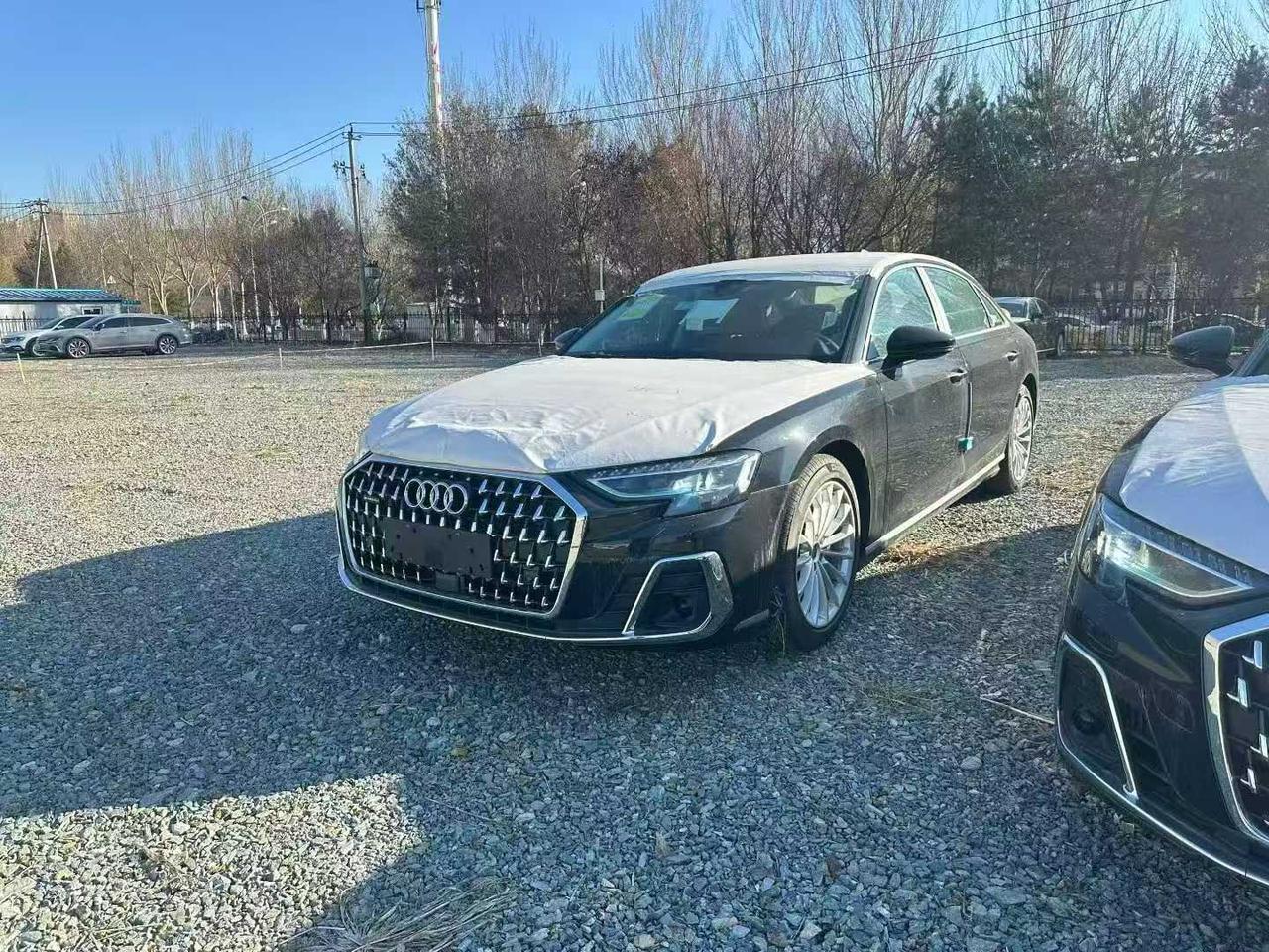 库存新车25款奥迪A8L45豪华24.11-12月裸车51.x25.1