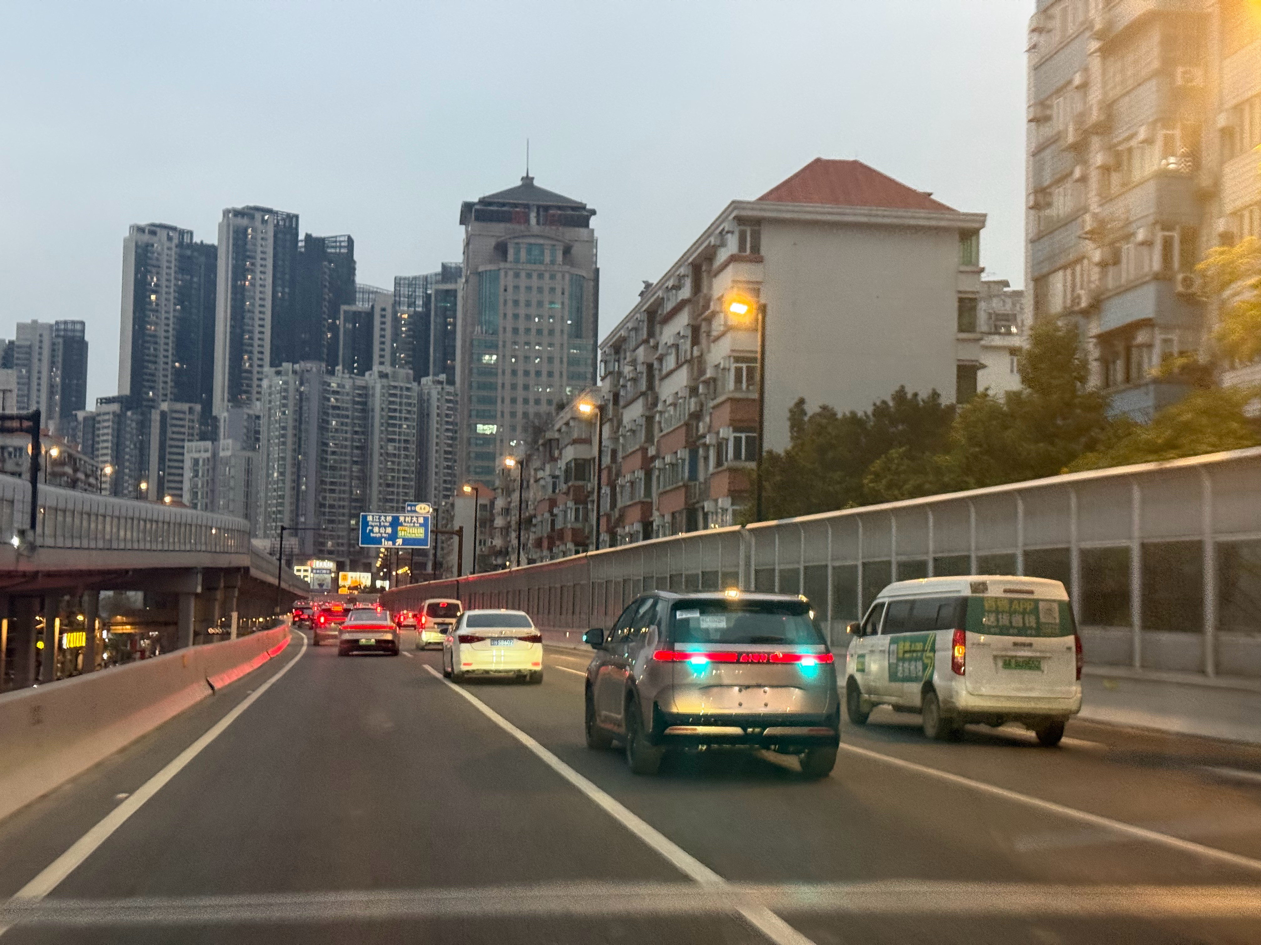 有人深圳出发9小时还没出广东这时候有智能辅助驾驶会不会相对轻松一点？