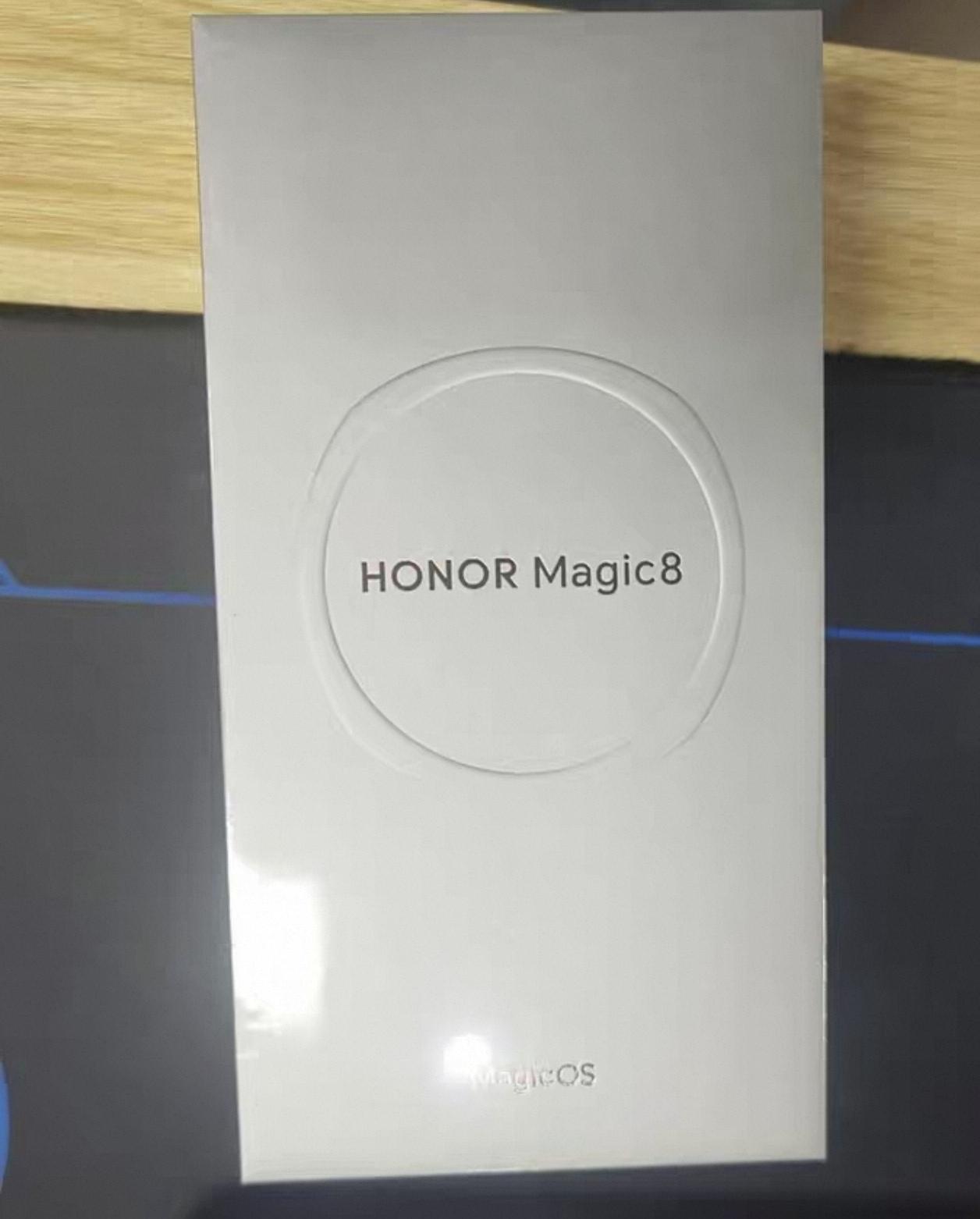 荣耀Magic8系列上周卖了接近6万台，也算是在618的末班车又“疯狂”了一把。