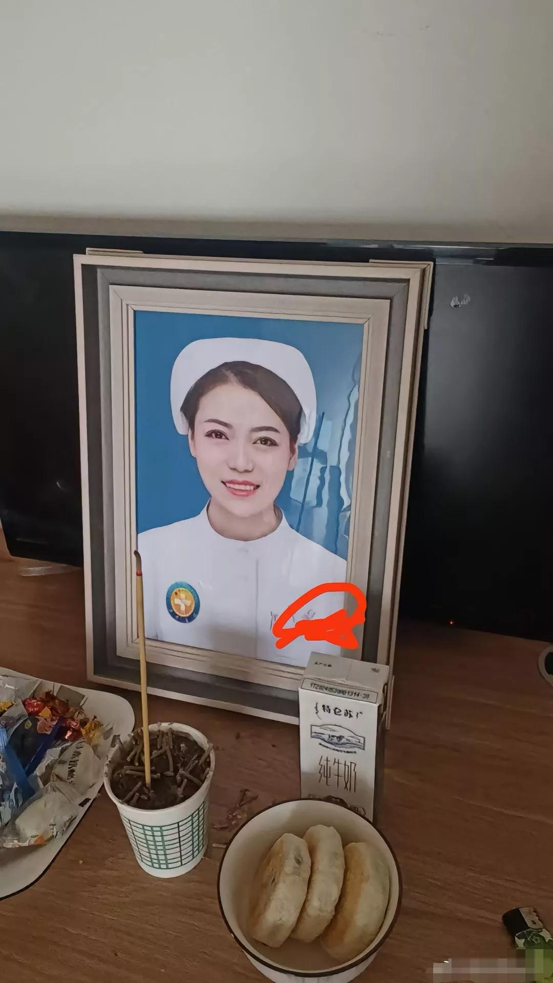这么漂亮的女护士，堂姐给她介绍了一个男朋友，竟然是已婚有两个儿子，还是无业游民