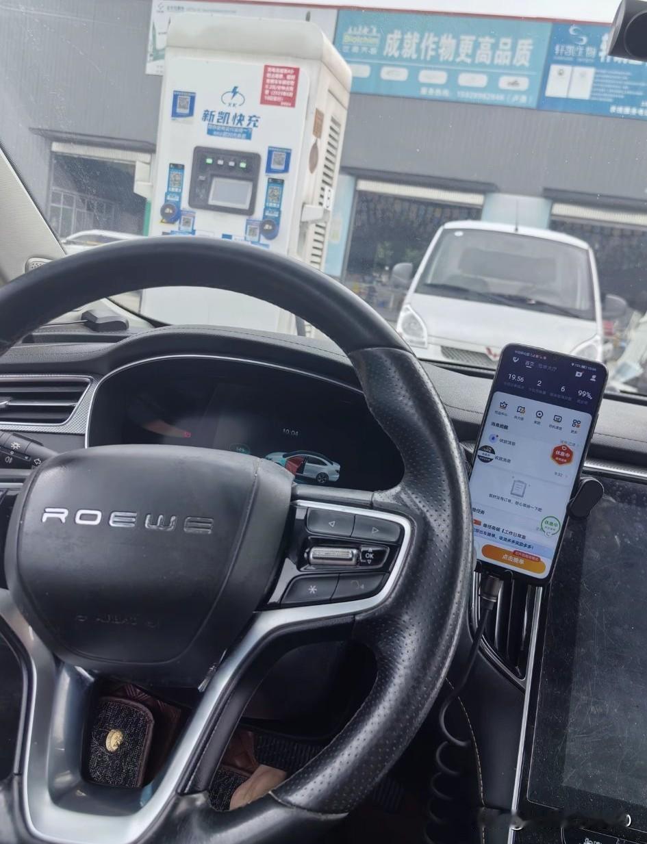 8毛／公里跑网约车还不如跑外卖，外卖1公里高的时候也有2块平时很多1.1-1.