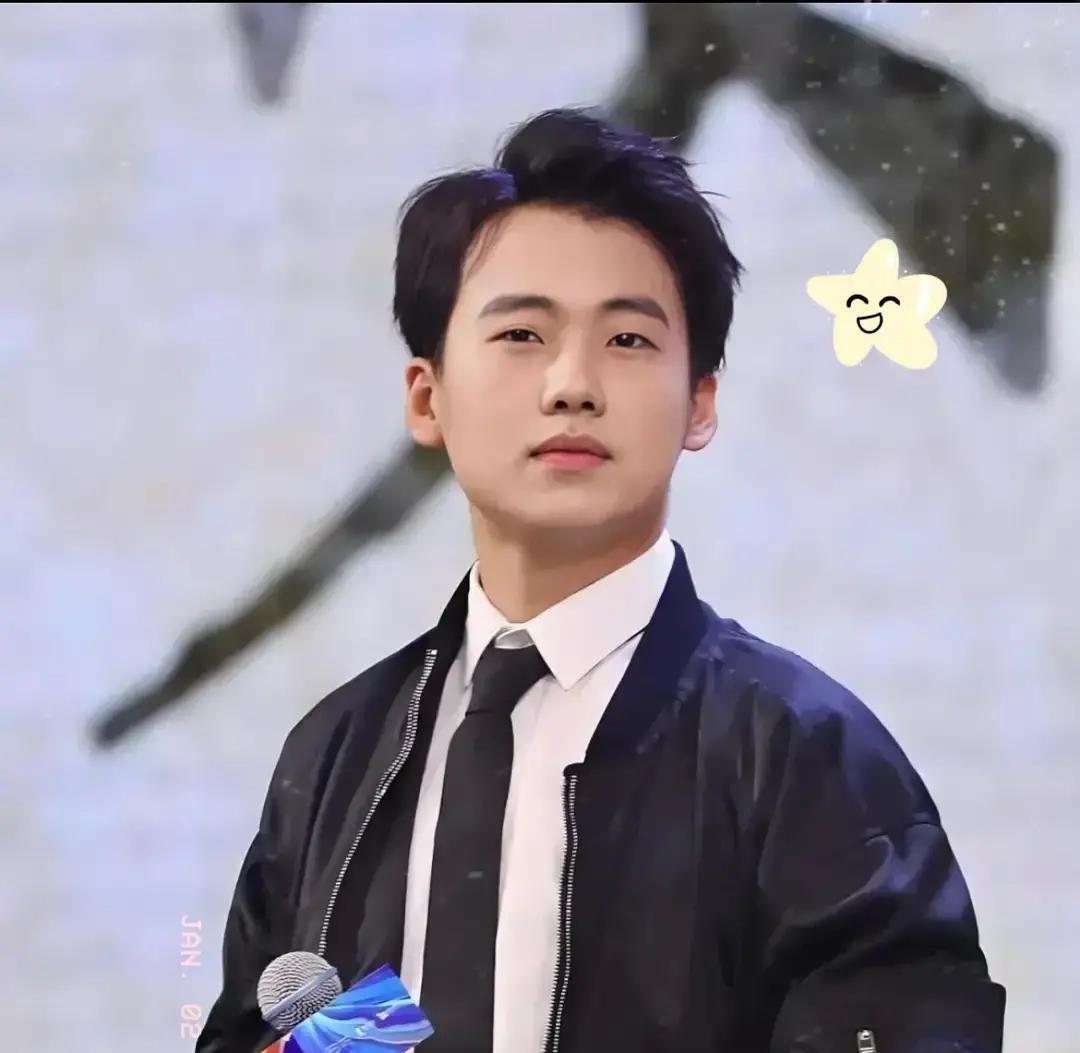 陈道明一句“抬眼就有算盘声”，直接给郭麒麟的范思辙盖了戳。这哪是演戏，分明是把