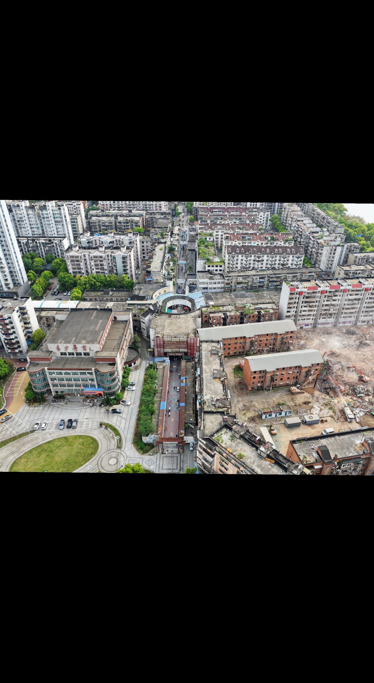 葛洲坝拆迁纪实。图一为4月份拍摄。城市发展旧时光宜昌宜见钟情心动宜昌