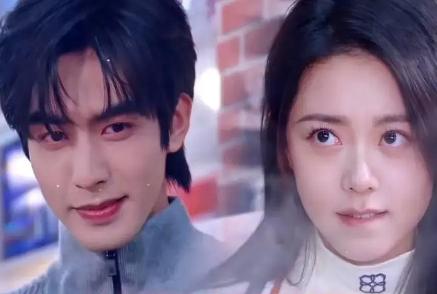 童蕾一句“工资差十倍”当场拆穿宋威龙装滑雪教练追赵今麦，被亲妈堵在雪场。网