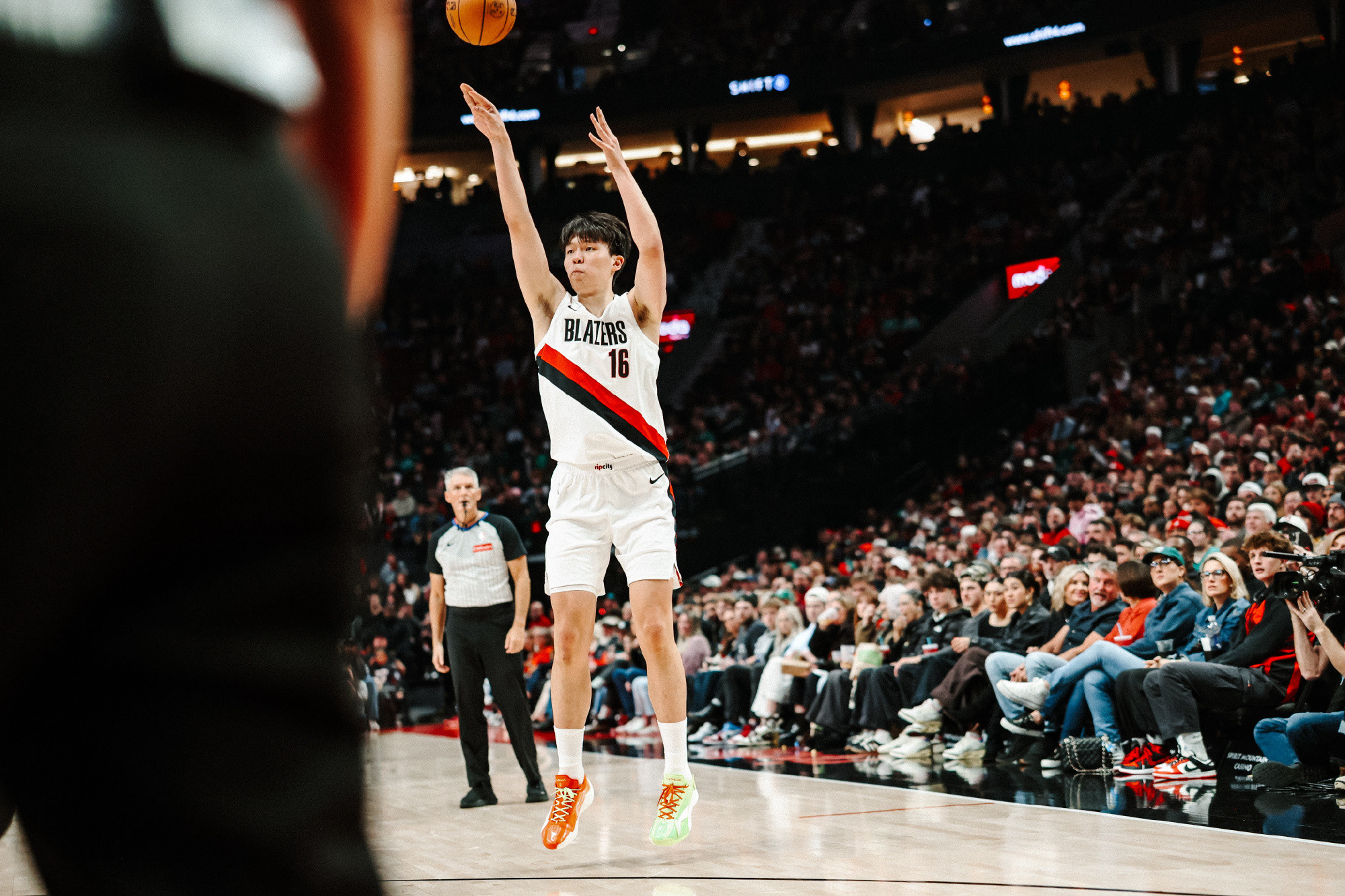 斯普利特赛后评价杨瀚森：“我认为今天杨瀚森的上场让克林根获得了充分的休息时间，他