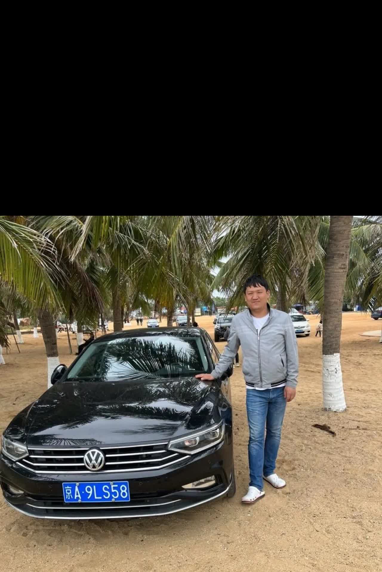 其实很多人被爱国带偏了。特斯拉配置真不低，关键它全系不管多少价位的都是一样配置，