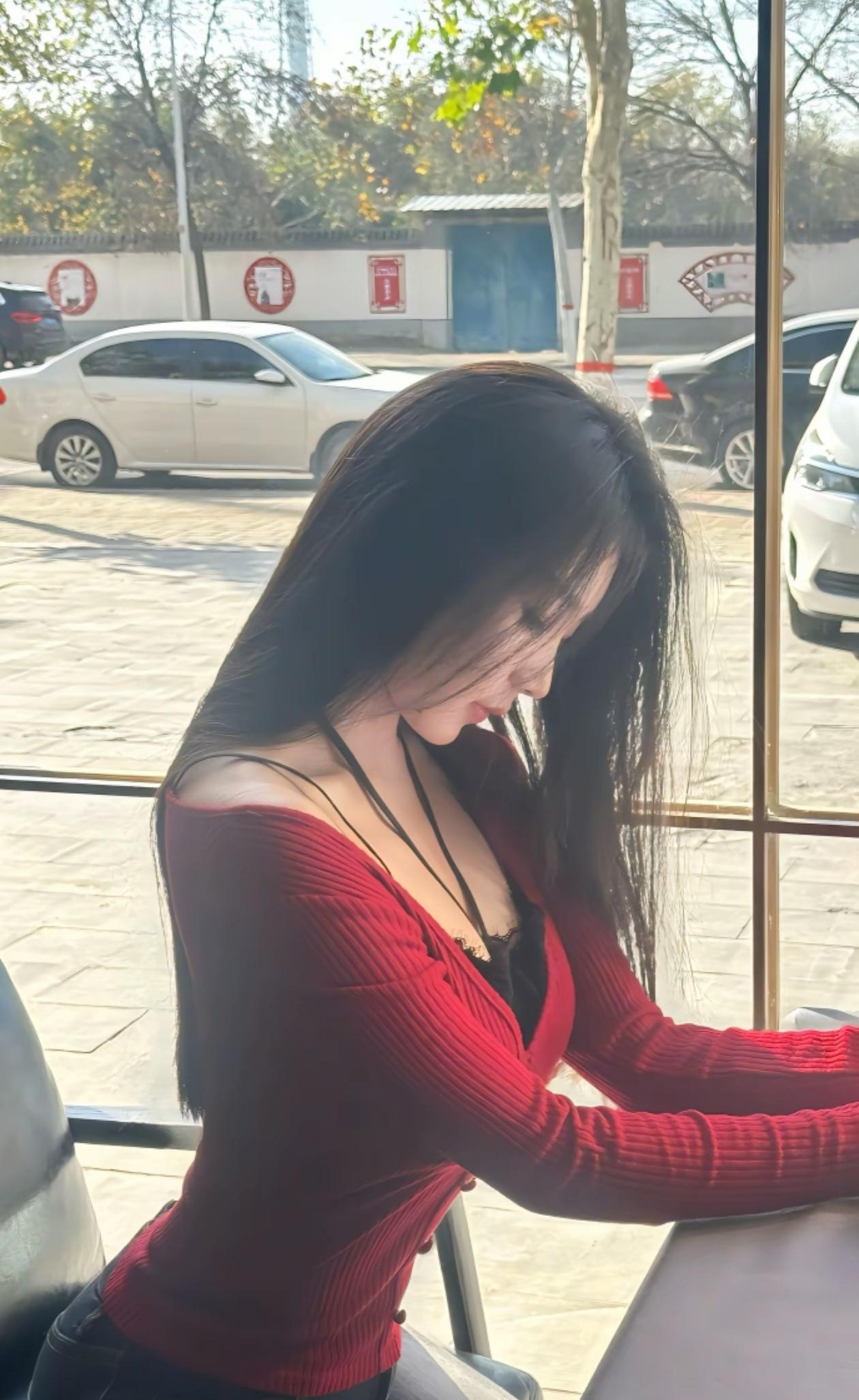 这个小姐姐好好看