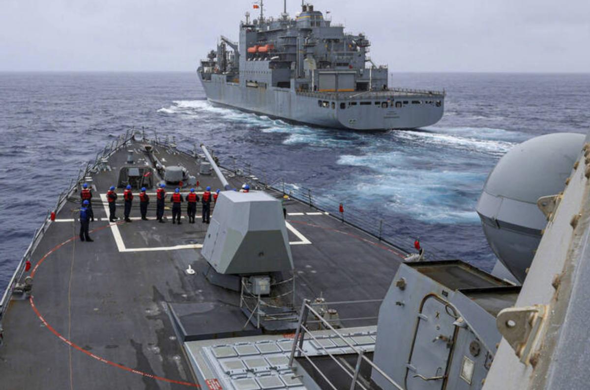 【美舰窜航台湾海峡后，南下驶进黄岩岛】1月27日，菲律宾武装部队证实，美菲两