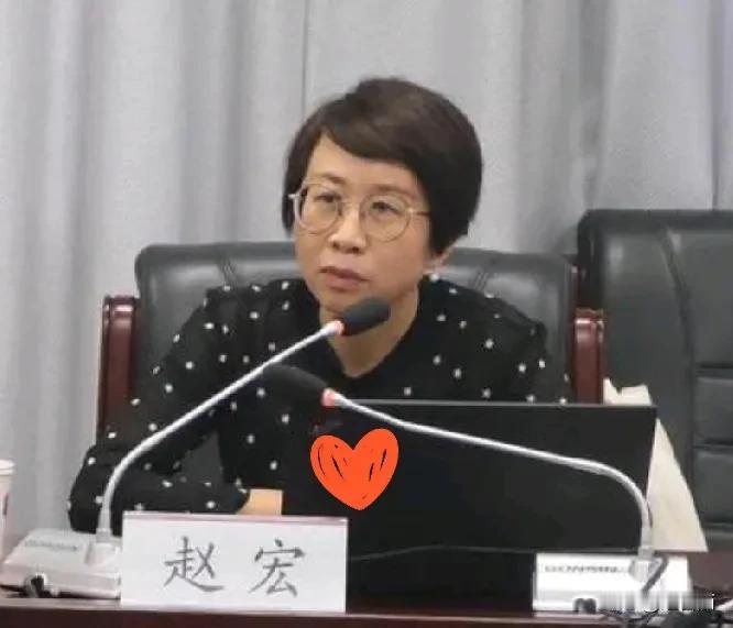 回过头再看当年的“昆山龙哥案”，真是细思极恐。老实人被逼到绝境，那一刀挥出去