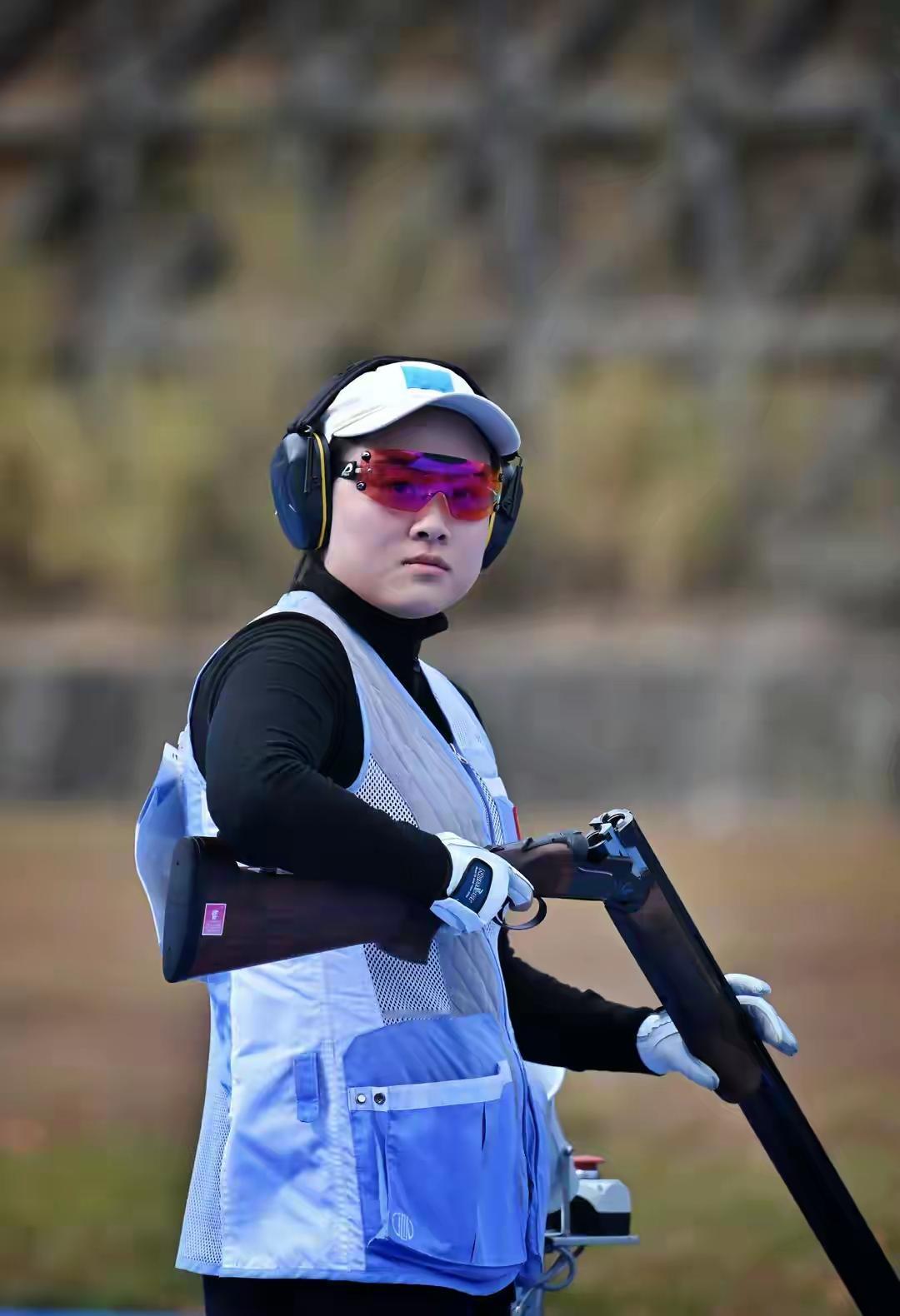 恭喜重庆，在第十五届全运会收官之际，范馨月夺得女子飞蝶多向冠军，在祝贺小范的同时