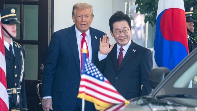 特朗普邀请李在明一起访问中国！在接受记者采访的时候，特朗普突然邀请李在明一起访华