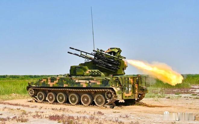 PGZ-04式25毫米履带自行高射炮：野战防空的过渡升级型号PGZ-04是PG