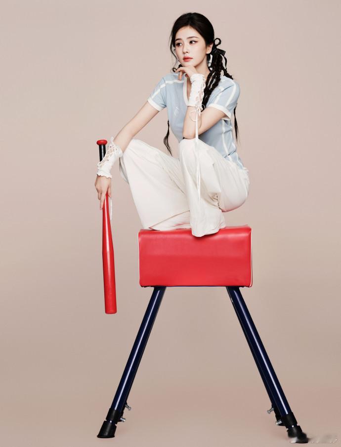 白鹿运动装力量感活力满满的感觉真的是拿捏住了，白鹿运动装力量感🈶，又美又有自