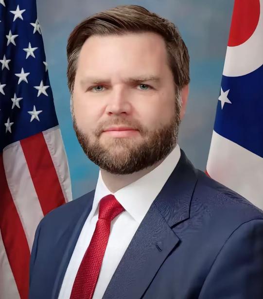 万斯与特朗普之间的差距有多大？就这么说吧，万斯一旦上台，美国很有可能会迎来翻天覆