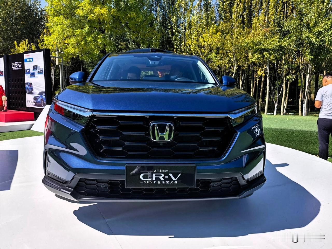 能上汉兰达的怎么可能正眼看一眼CRV本就是两台不同级别，不同级别，不同消费群