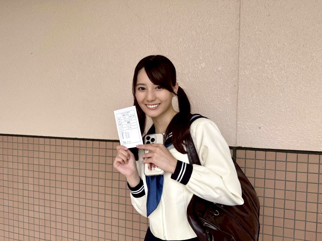 小坂菜緒ストロボ・エッジ