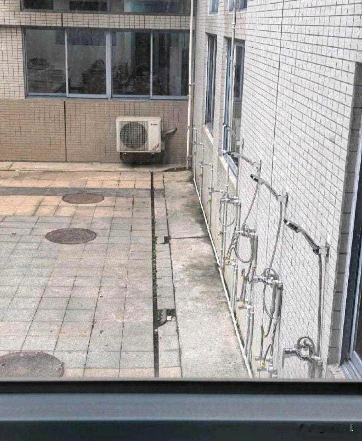 露天花洒，这个设计师是有想法的