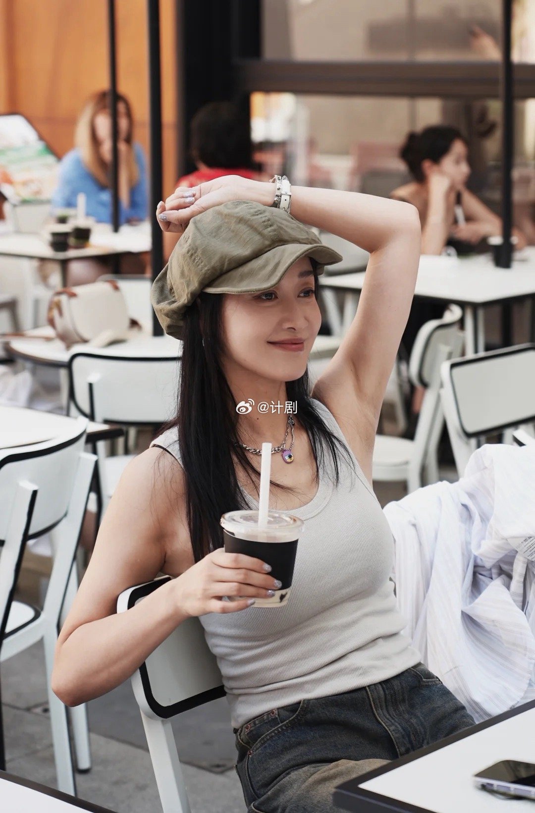 赵子琪浪姐出发路透赵子琪出发录制浪姐从练习室视频就看出赵子琪有多认真练舞了，出