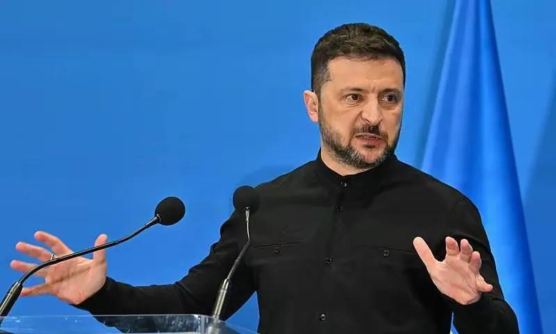 【出尔反尔，泽连斯基成为笑话】出尔反尔，拿国家法律和尊严当儿戏！这样的总统