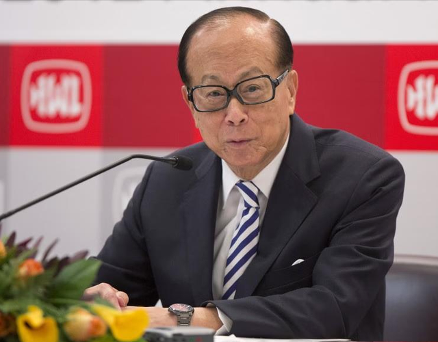 李嘉诚为什么宁愿卖给美国也不卖中国?背后的原因太现实