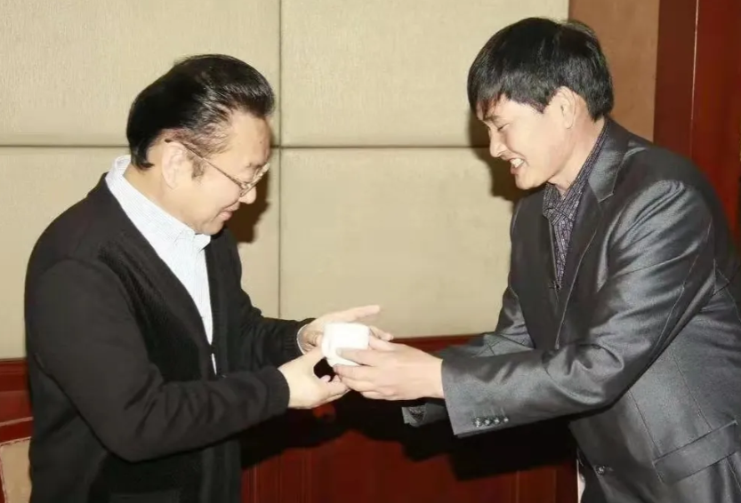 一次，蒋大为说：“朱之文不是我徒弟，我一个字也没教他，我不太喜欢这个人。”之