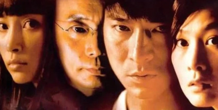 当年，冯小刚筹拍《天下无贼》，剧本改了好几次也无法过审，冯小刚无奈之下，厚着脸皮