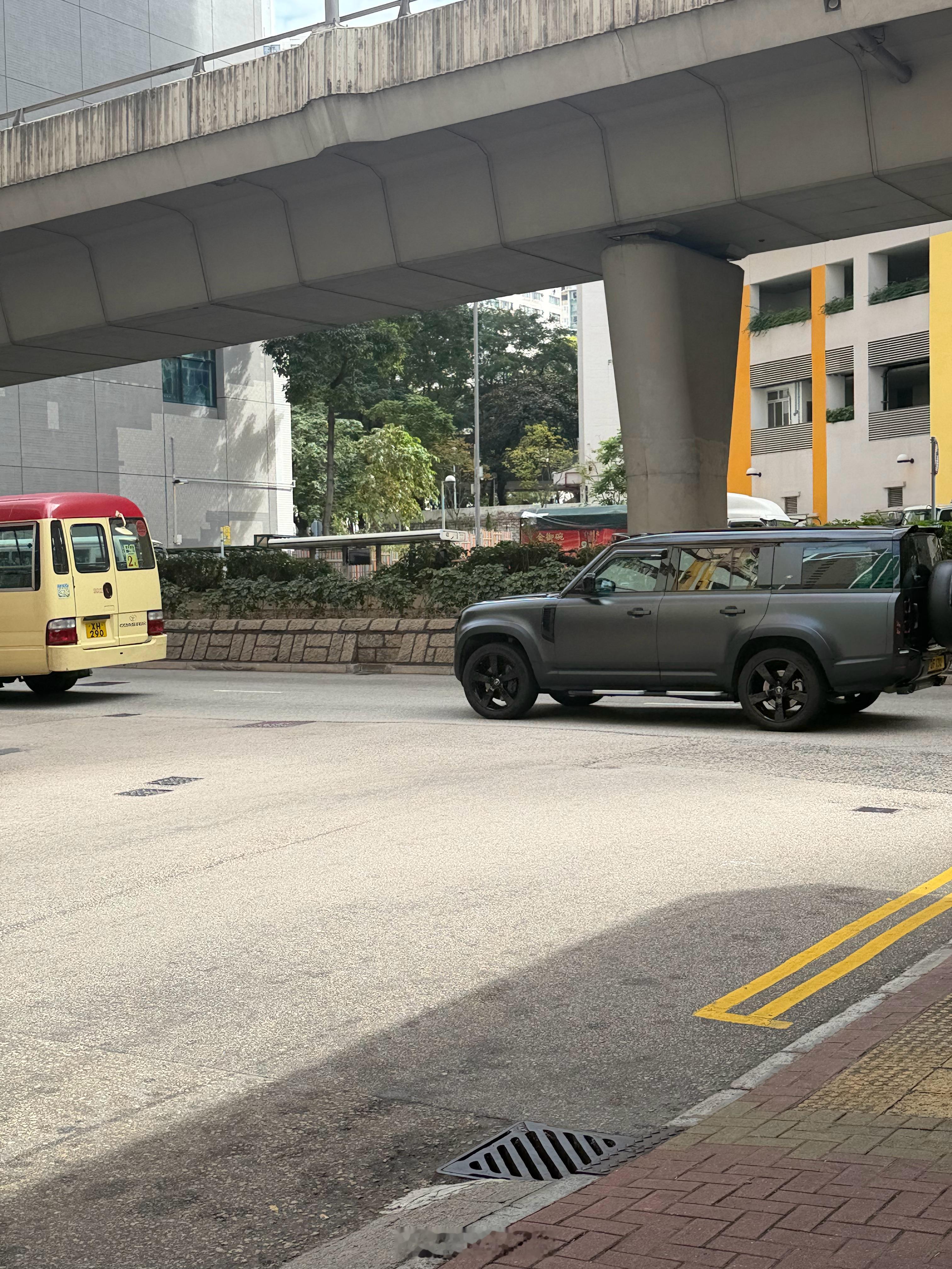 好车配好牌！看的有点走不动道了香港