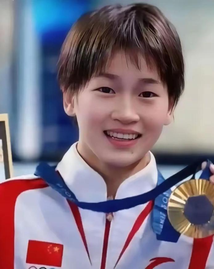 刷到一位律师博主解读说，群主进去是板上钉钉的事情。现在“水花征服者联盟”群主正