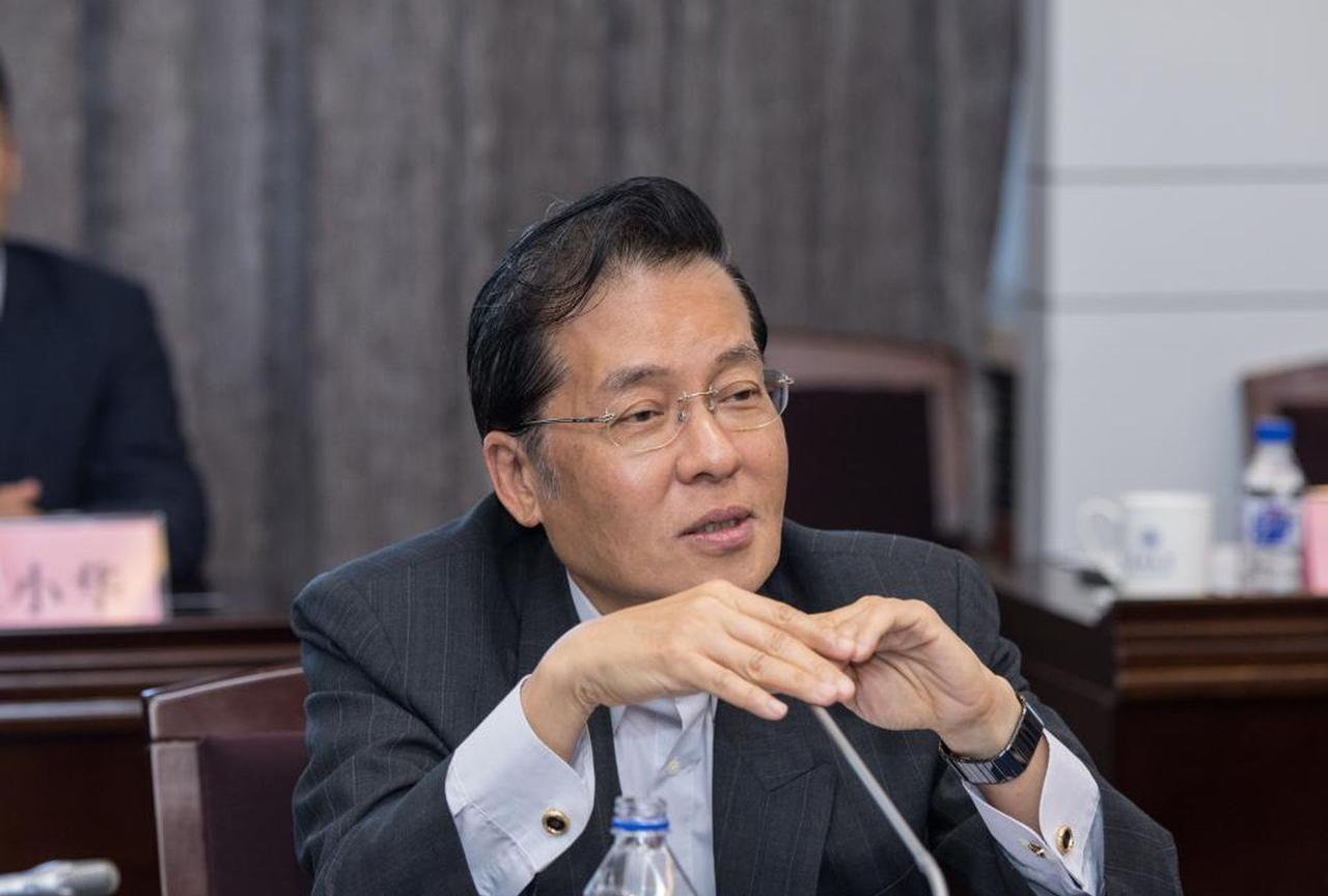 国民党前副秘书长张荣恭对台海局势作出最新判断：赖清德正在“以独引战”，其和平有路