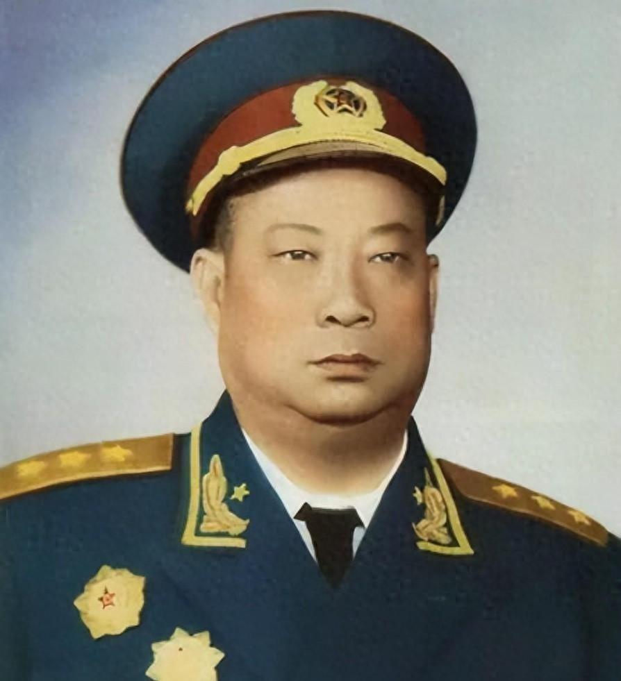 建国以后，贺龙听说贺炳炎身体状况不好，于是向彭德怀请托：能不能让他调回四川？1