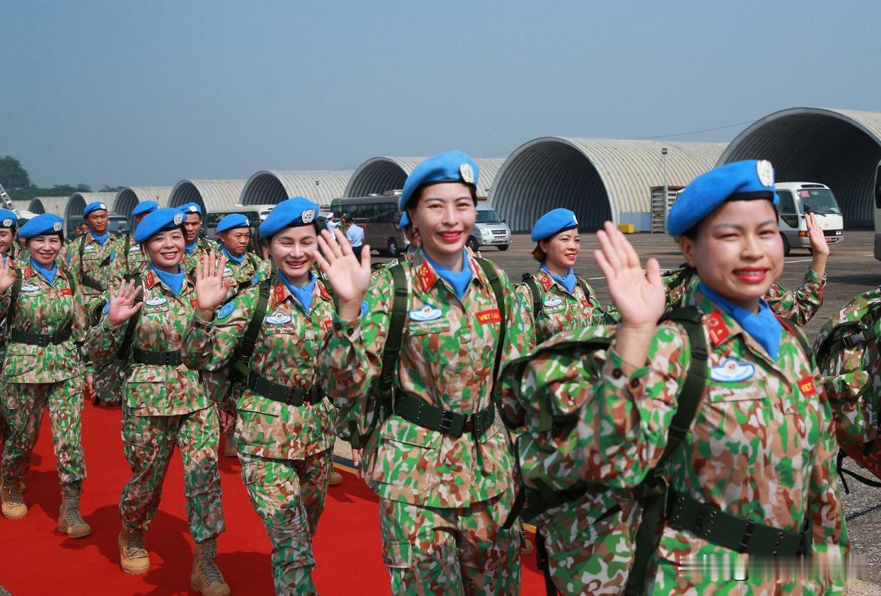 越南维和部队兵发苏丹。越南再次派出医疗队和工兵部队前往苏丹阿卜耶伊地区维和。该地