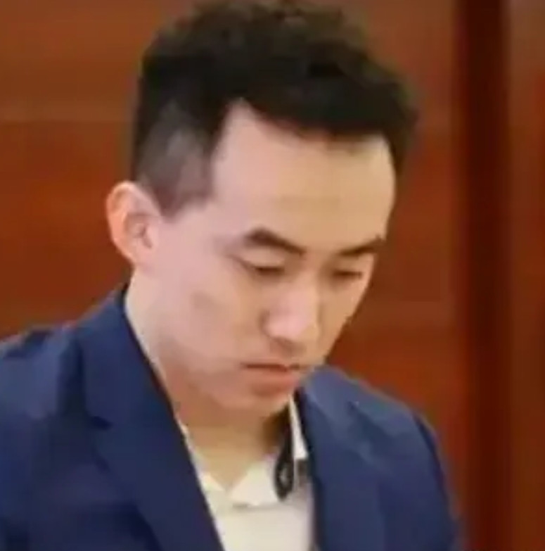 相得益彰中国棋手获得获得历年来含金量最高的围棋世界冠军。大器晚成获得首届中国大