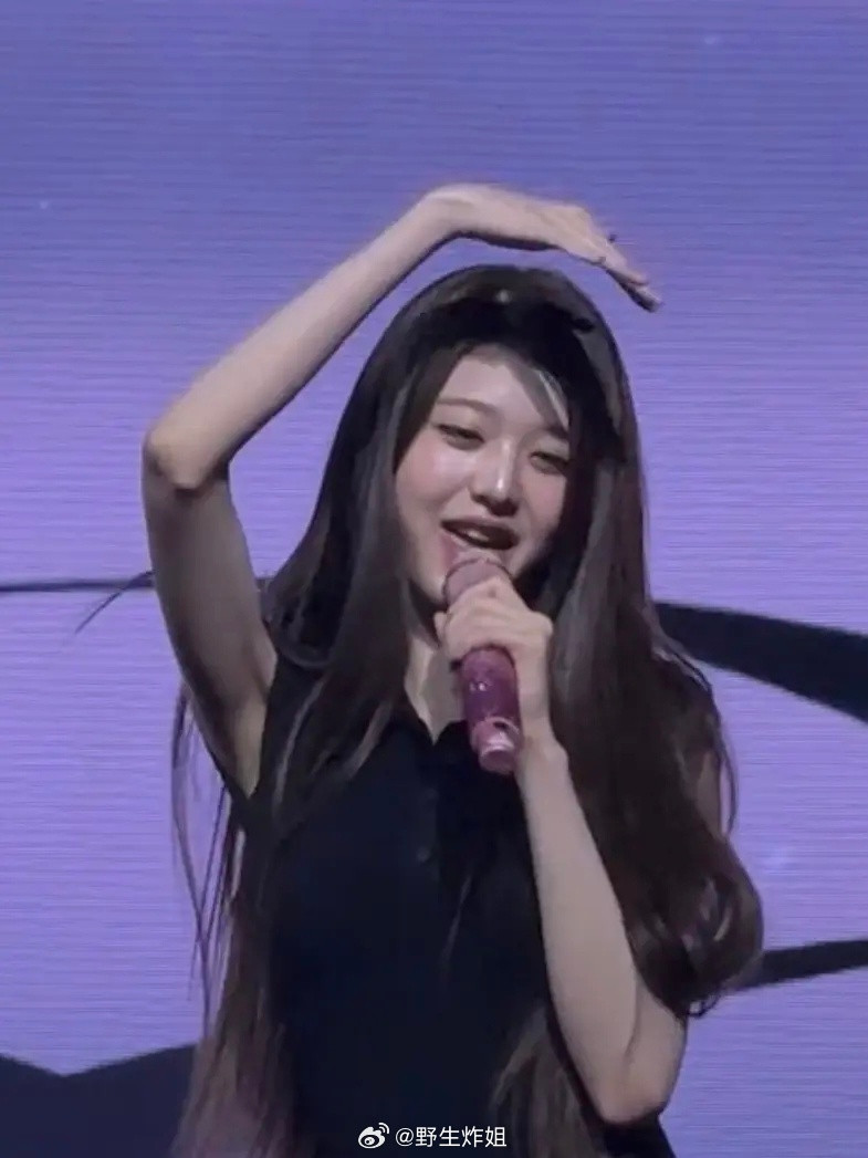 张元英好割裂的脸和胳膊。。。脸部填充反面教材。。。。