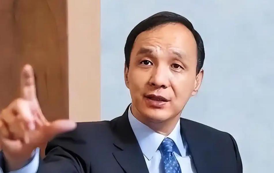 朱立伦遭打脸也只能认栽了，一个前党主席被如此羞辱也是前无古人后无来者，被裁撤的黄