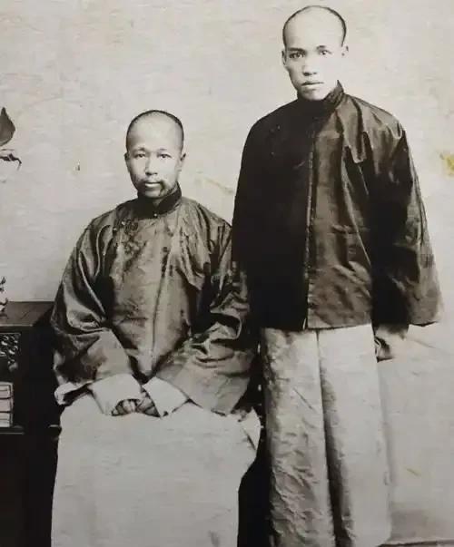 光绪二十四年九月初五，湖北巡抚谭继洵接到革职诏书时，朱笔正悬在《船山遗书》的“君
