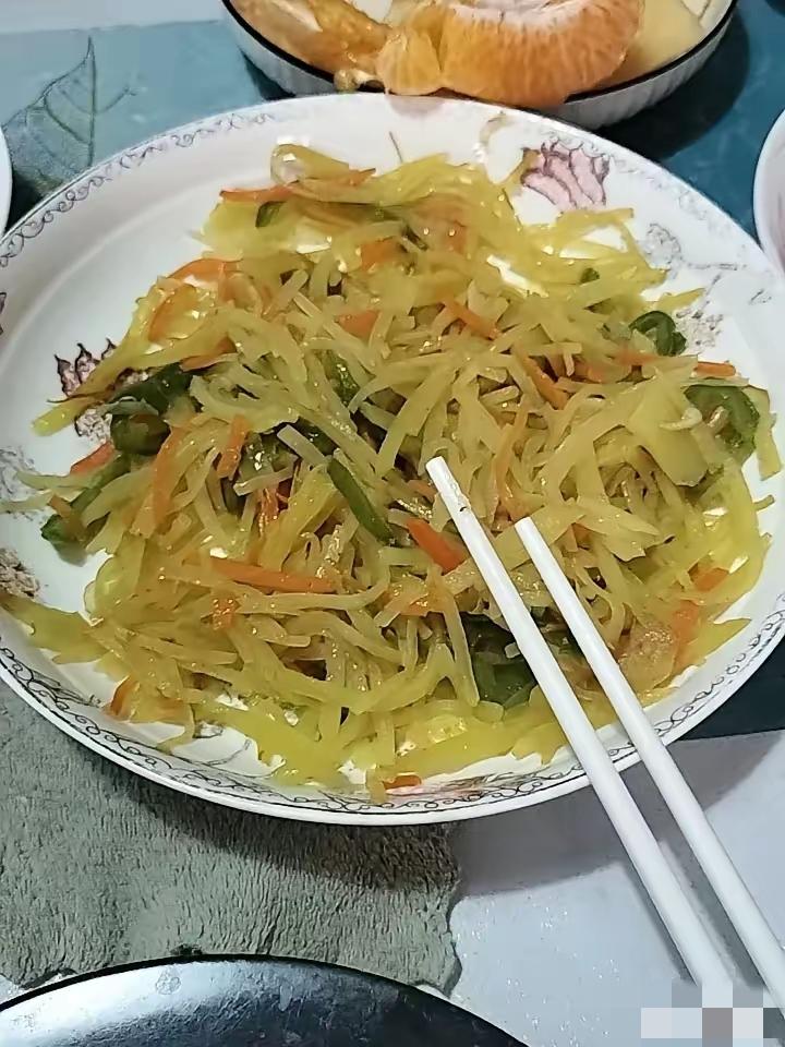 真的，有些人结婚，就是在害人！现在离婚率居高不下，真不只是钱的事，根子出在