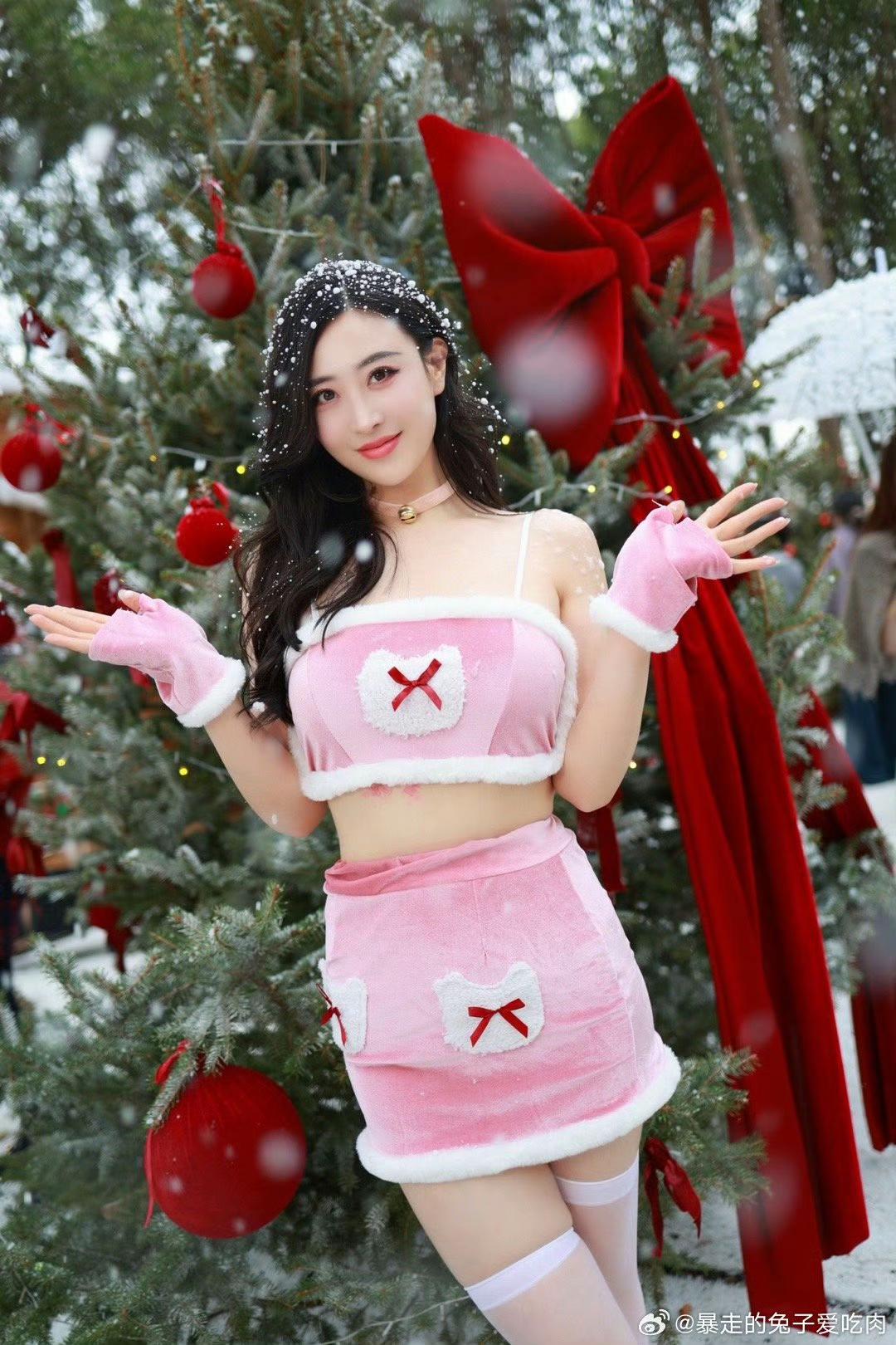 成熟稳重的美女你喜欢吗?美女穿搭写真